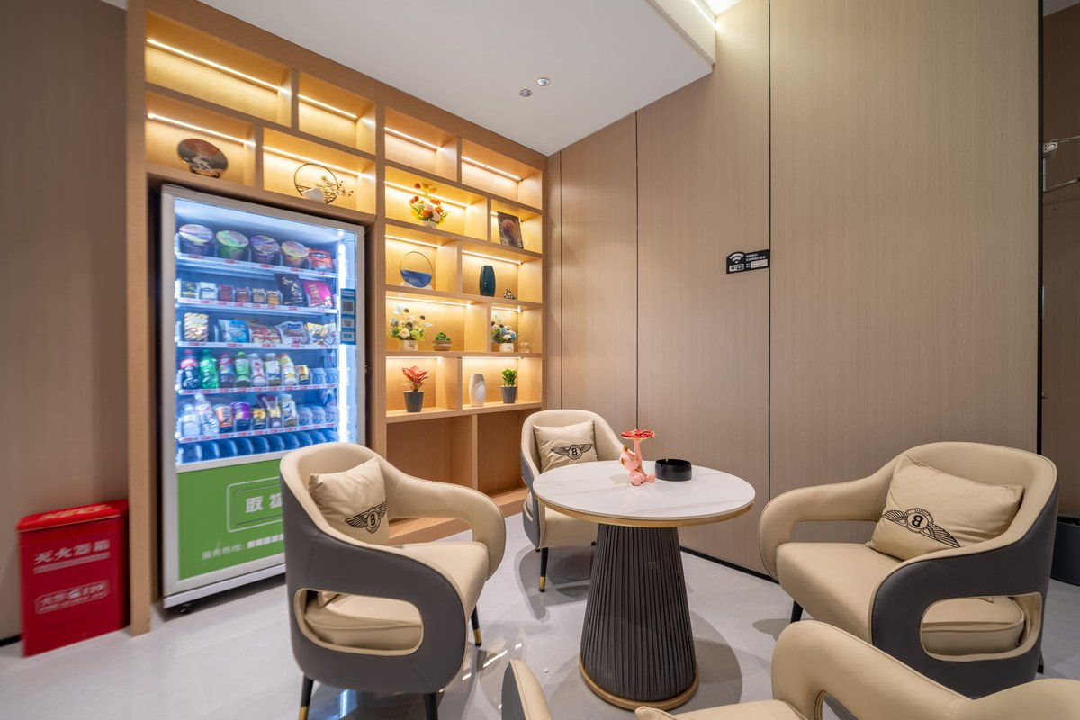 希曼酒店(广南莲湖公园店)图片2