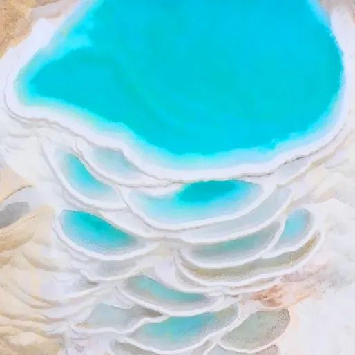 白水台 · 蓝色钙化池