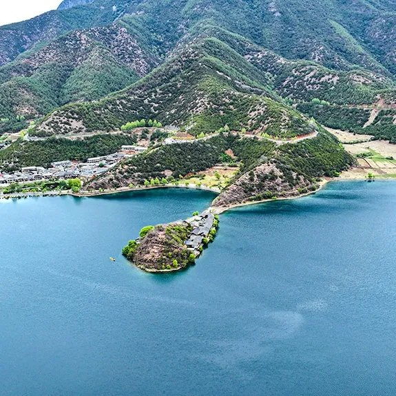 泸沽湖 · 里格半岛航拍