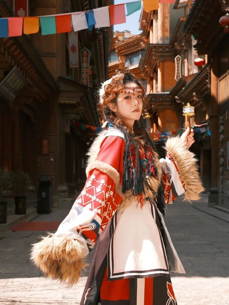 香格里拉 · 藏服换装